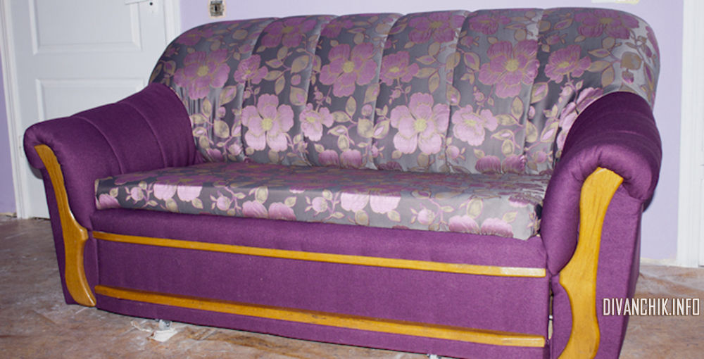 Комбинирование разно фактурных мебельных тканей в перетяжке мебели в данном случае дивана.